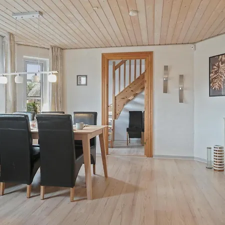 Hébergement de vacances 3 Bedroom In *